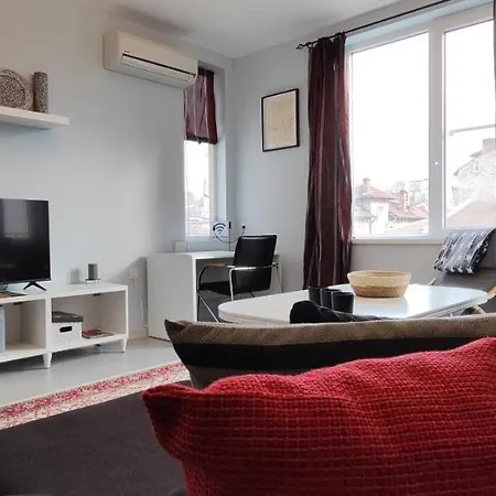 Cozy Spot By The Lions' Bridge Apartment