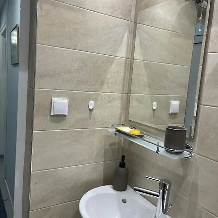 Cozy Spot By The Lions' Bridge * София