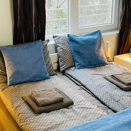 Apartment Cozy Spot By The Lions' Bridge *