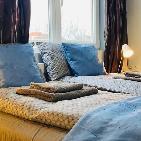 Cozy Spot By The Lions' Bridge Apartmán *