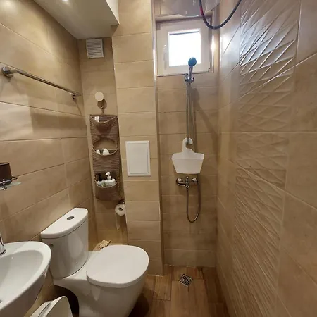 Cozy Spot By The Lions' Bridge *