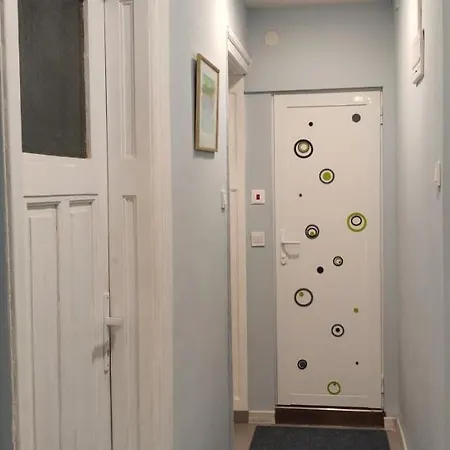 Daire Cozy Spot By The Lions' Bridge